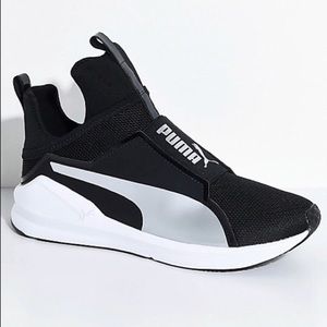 Fierce Core Pumas 🖤